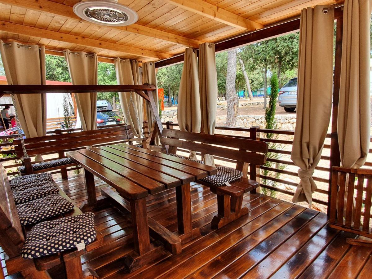 Mobile Home Cube, 3 Bedrooms, Free Parking, Wifi Biograd Na Moru Ngoại thất bức ảnh