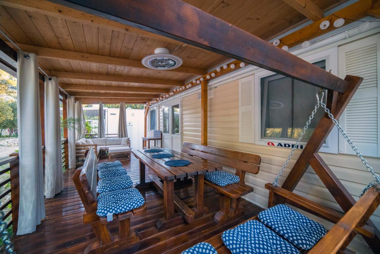 Mobile Home Cube, 3 Bedrooms, Free Parking, Wifi Biograd Na Moru Ngoại thất bức ảnh